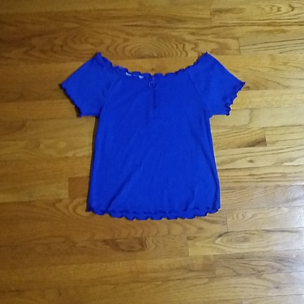 Girls blue crop top